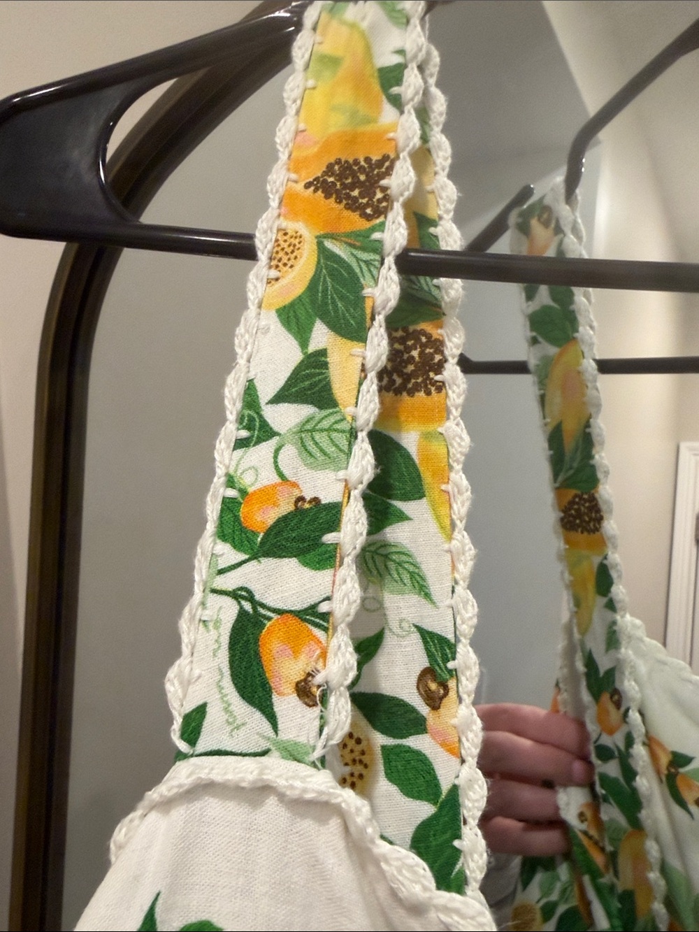 FARM Rio Papaya Salad Midi Dress medium - Picture 5 of 14